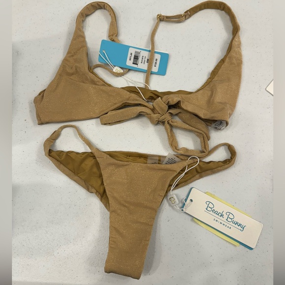 Beach bunny bikini set - Picture 2 of 3